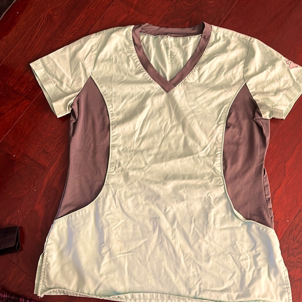Small women’s scrub top